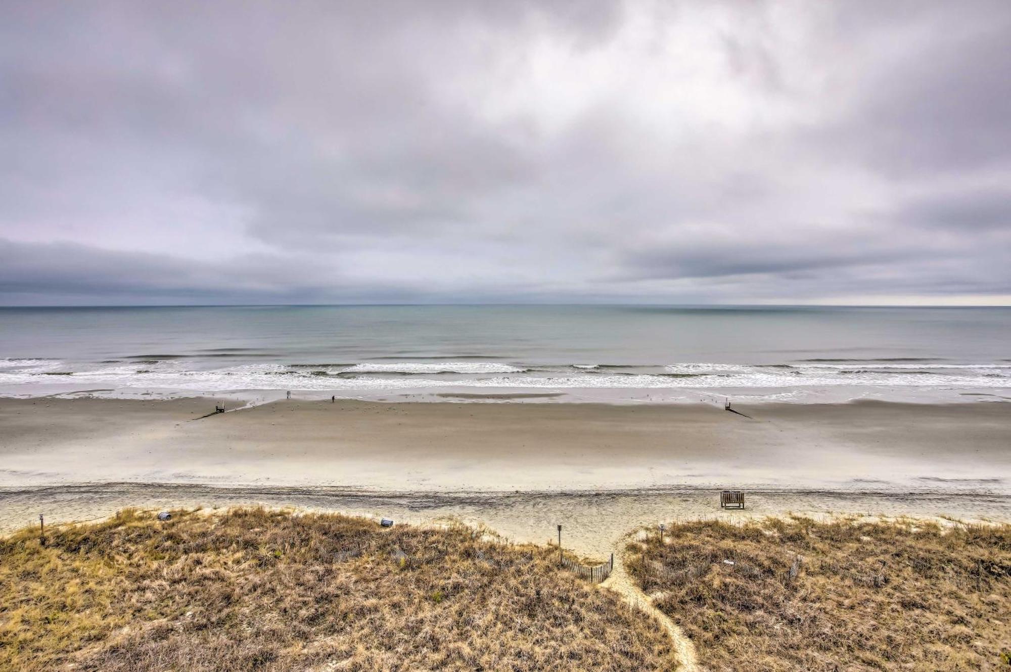Oceanfront North Myrtle Beach Condo With Indoor Pool Exterior photo